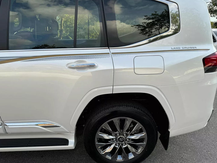 Boceles Laterales de Puertas Blanco y Cromado para Toyota Land Cruiser Lc300 2022-2026