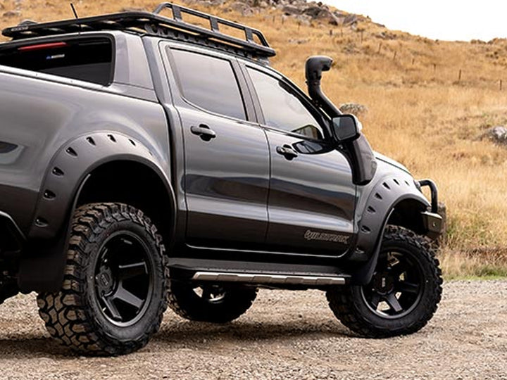 Ampliaciones con Taches en Abs para Ford Ranger 2013-2023