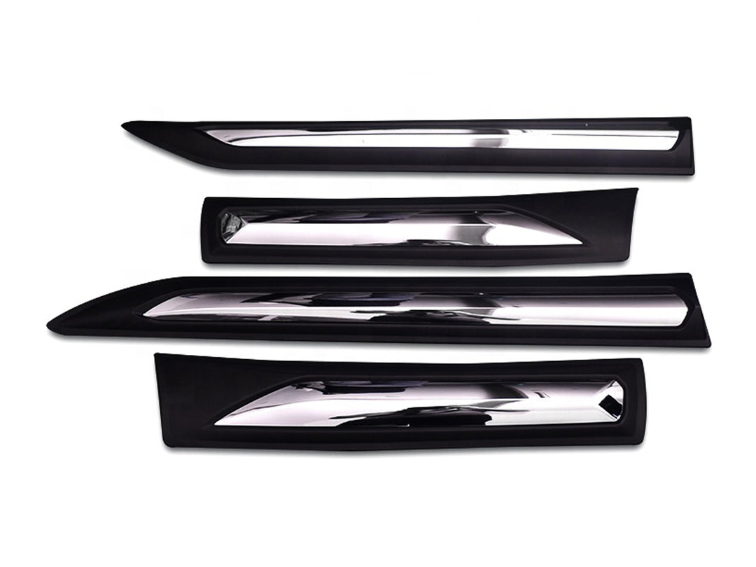Boceles Laterales de Puertas Negro y Cromado para Toyota Fortuner 2017-2026