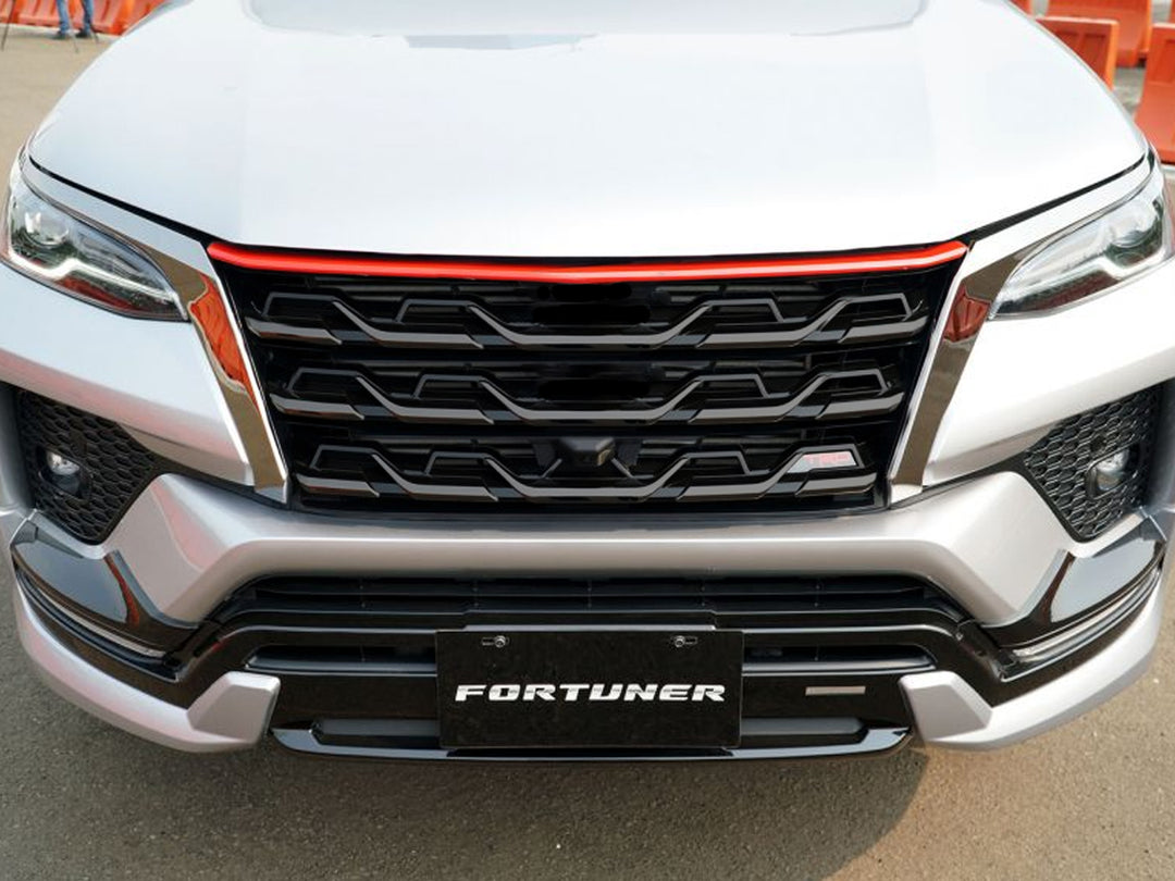 Persiana de Lujo TRD para Toyota Fortuner 2021-2026
