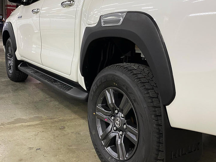 Ampliaciones Tipo Adventure en Abs para Toyota Hilux 2017-2026